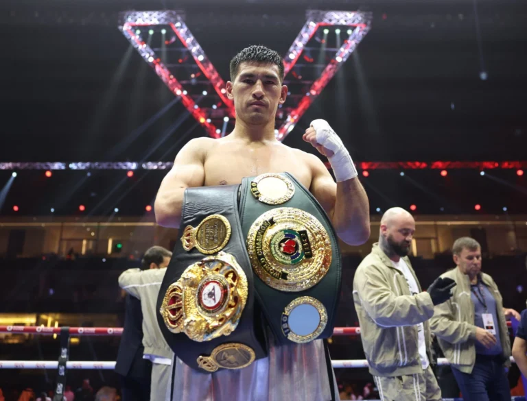 WBO потребовала от Бивола документы о травме спины
