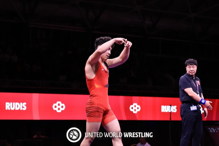 Казахстанский борец вышел в финал ЧМ U20 после победы над чемпионом Азии