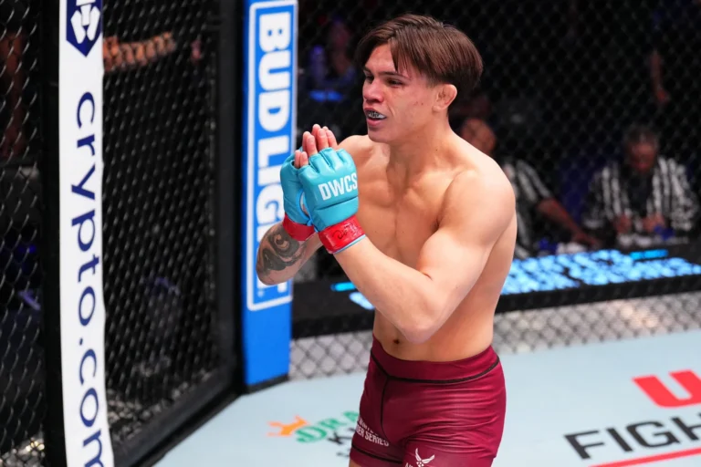 Лондонский боец UFC Каванах нацелился на титульный бой в наилегчайшем весе