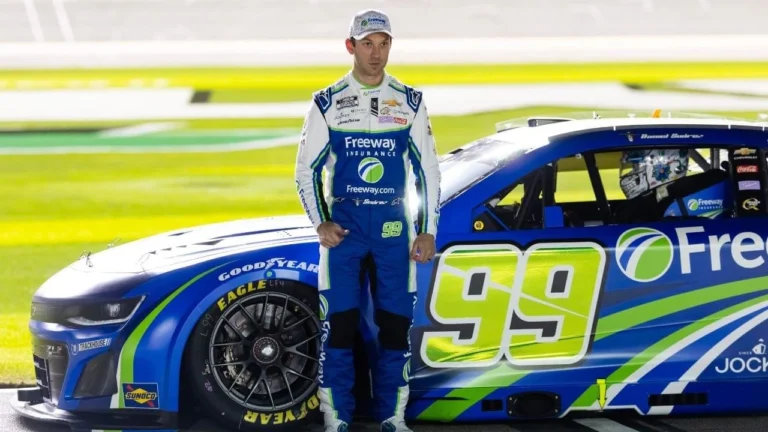 Суарес уступил Блэйни в драматичном финише гонки NASCAR в Дайтоне