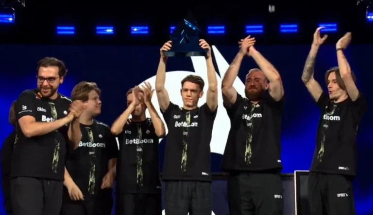Капитан Team Spirit пошутил про форму команды после неудачи на турнире