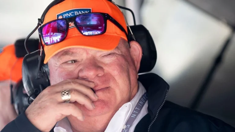 Чип Ганасси не исключает возвращения в NASCAR