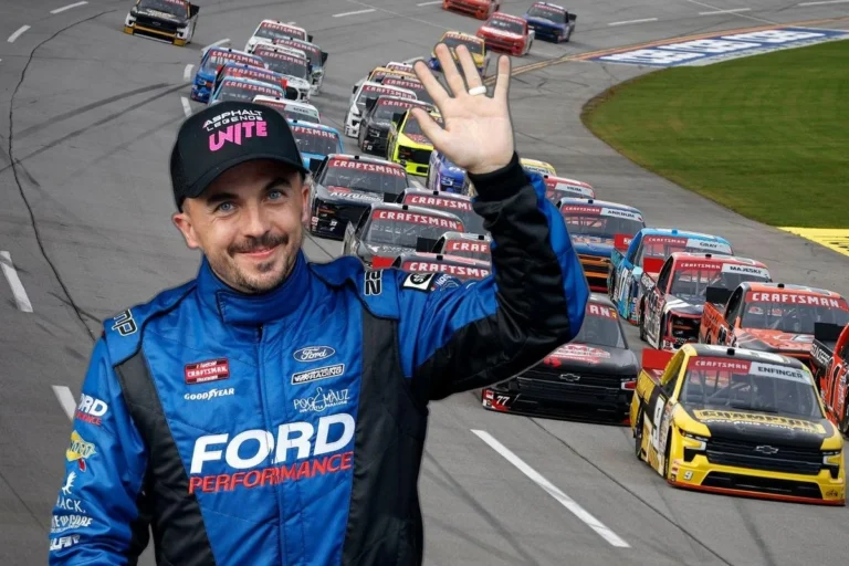 Звезда NASCAR пропустит гонки из-за падения с лестницы