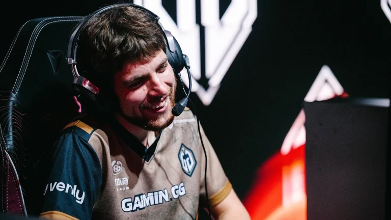 Бывший игрок Gaimin Gladiators высказался о конфликте команды перед TI2025