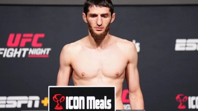Тагир Уланбеков продлил контракт с UFC после шести побед в промоушене