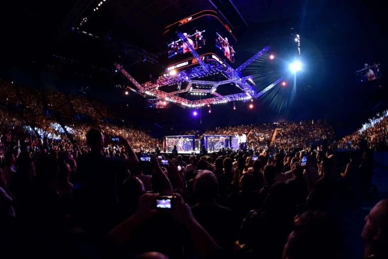 UFC возвращается в Перт: вспоминаем яркие моменты прошлых турниров