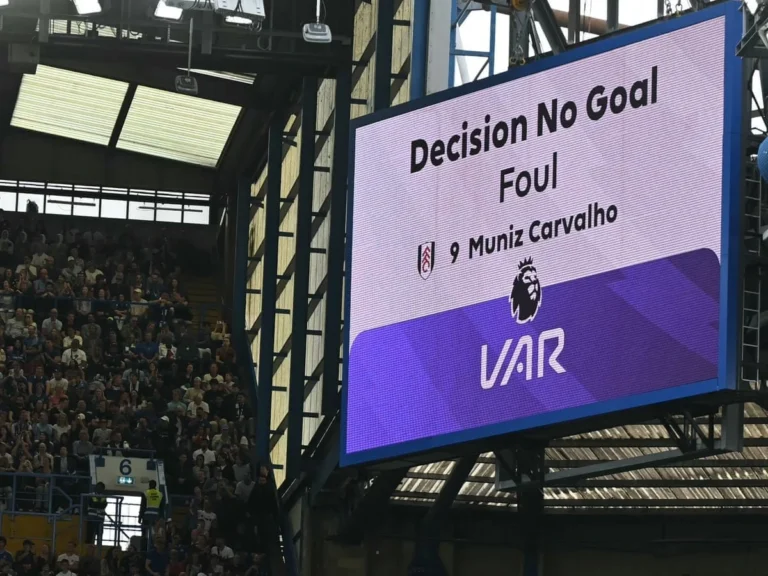 VAR лишил Фулхэм гола в лондонском дерби с Челси