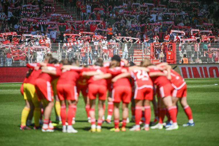 Union Berlin меняет женский футбол в Германии благодаря невероятной поддержке фанатов