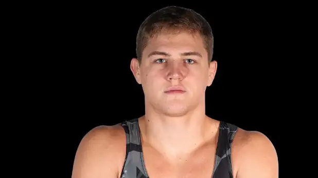 Казахстанский тяжеловес завершил выступление на чемпионате мира по борьбе