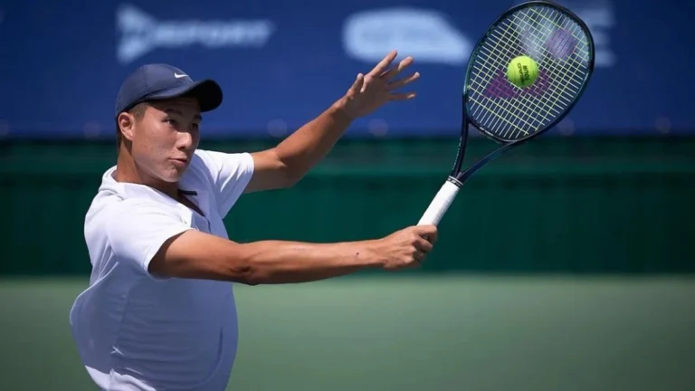 Бейбит Жукаев устроил триллер и пробился в полуфинал квалификации US Open
