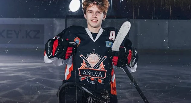 15-летний нападающий из Казахстана перешел в американскую хоккейную академию