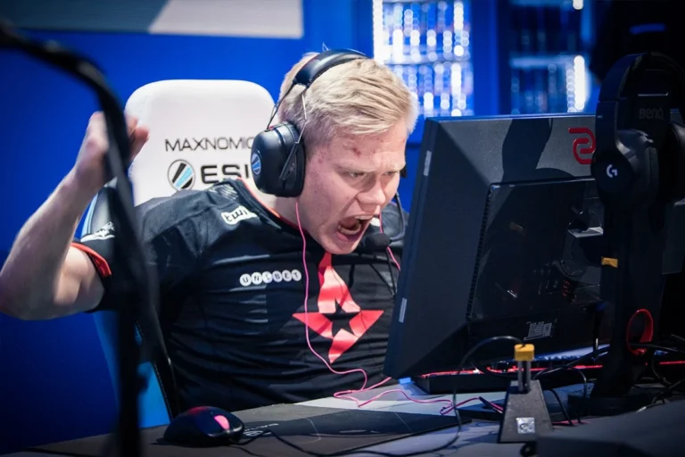 Даниялық киберспорт клубы Astralis үш мейджор чемпионын қайтарды