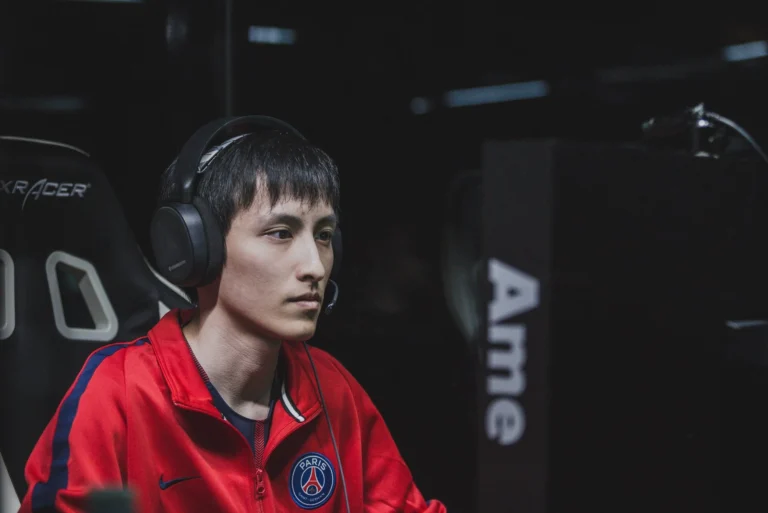 Керри Team Falcons бросил вызов непобедимому Ame на The International 2025