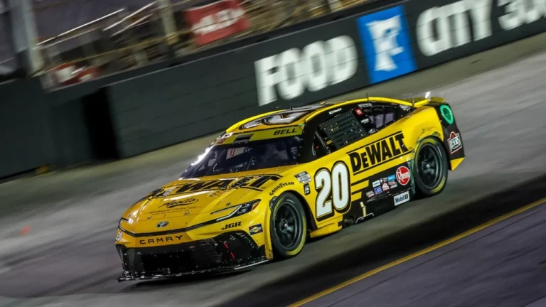 Бристолдегі NASCAR драмалық жарысы плей-офф қатысушыларының құрамын өзгерткен жоқ