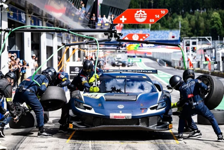 Джек Эйткен Австриядағы сәтсіз кезеңнен кейін DTM титулынан айырылды