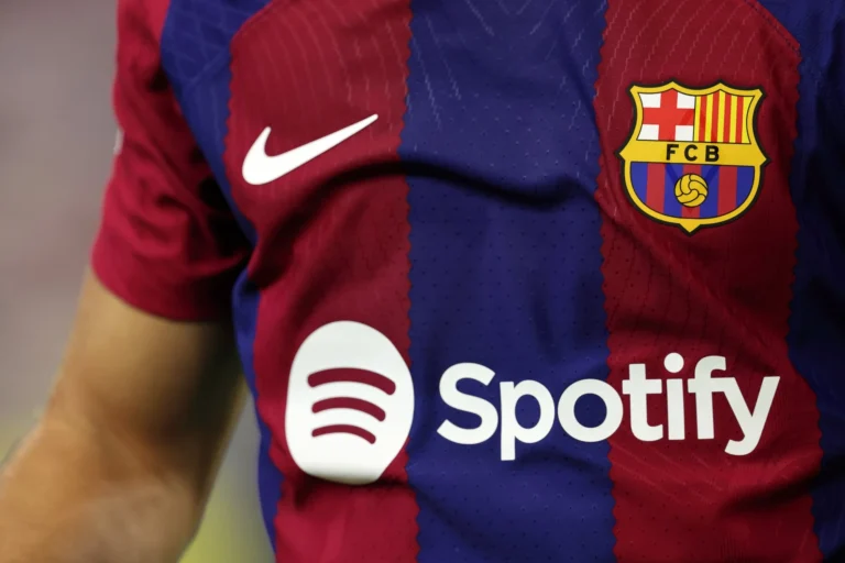 «Барселона» ведет переговоры со Spotify о новом спонсорском контракте