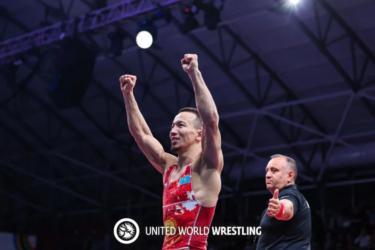 Айдос Султангали вышел в финал чемпионата мира по греко-римской борьбе