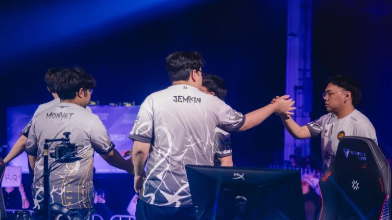 Қазақстандық Баторов Rex Regum Qeon құрамында VALORANT Champions жеңісіне жетті