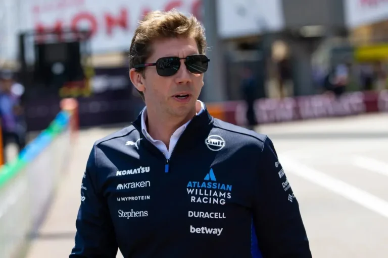 Руководитель Williams предложил сократить гоночные уикенды в Формуле-1