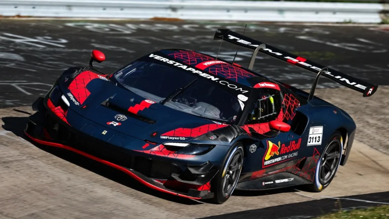 Чемпион Формулы-1 Ферстаппен дебютирует в гонках GT3 на Нордшляйфе