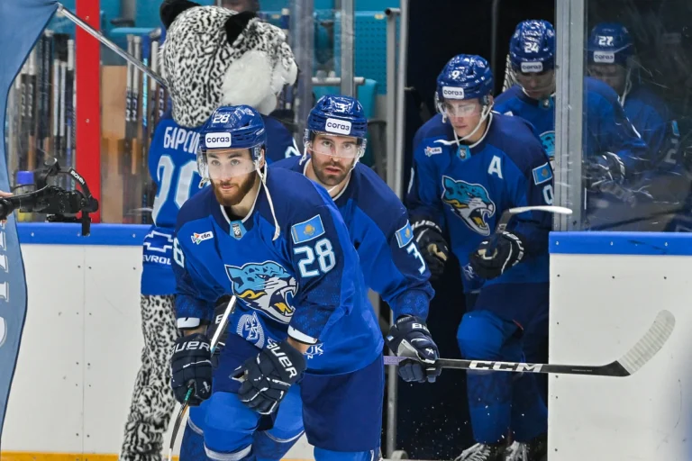 «Барыс» потерял четырех игроков на старте нового сезона КХЛ
