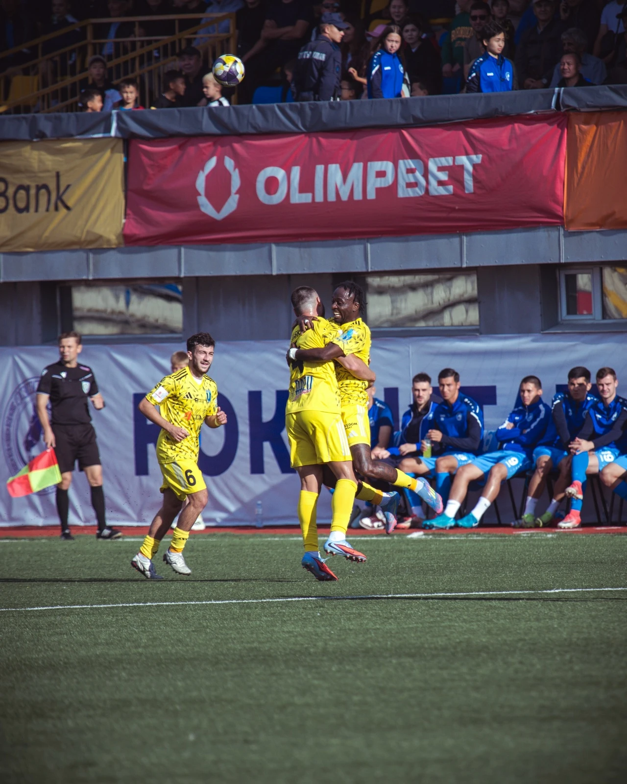 Пискадағы ойыншықтар мен есек