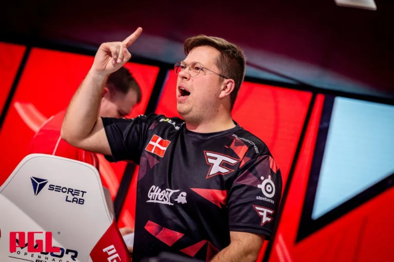FaZe Clan капитаны команданы тастауға дайын екенін айтты
