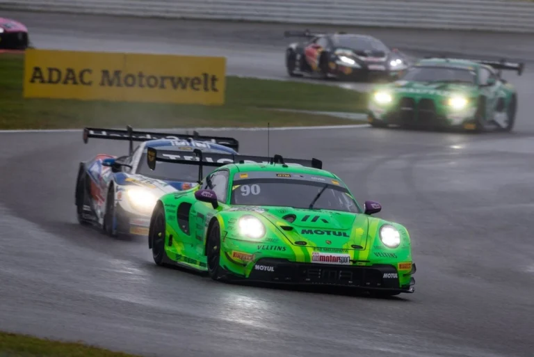 Драматичная развязка в DTM: Гювен стал чемпионом после спорного обгона