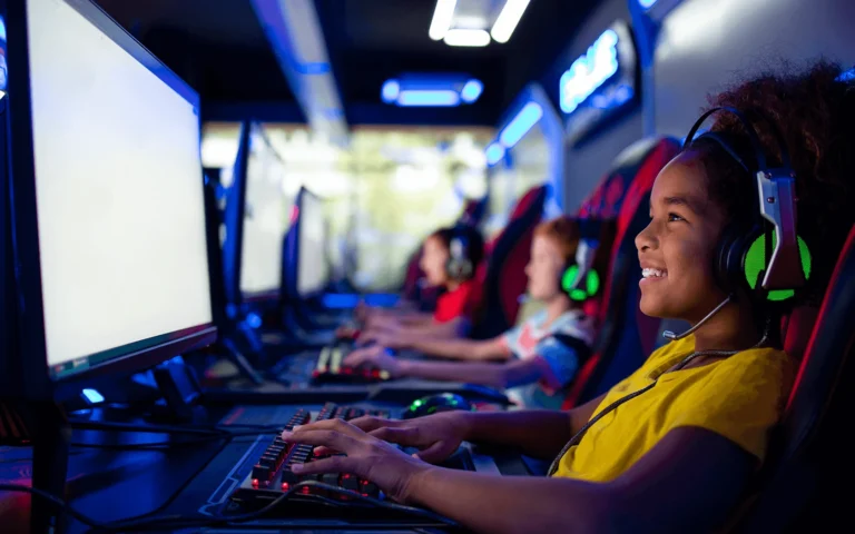 Директор киберспортивной ассоциации рассказал о пользе Dota 2 для детей