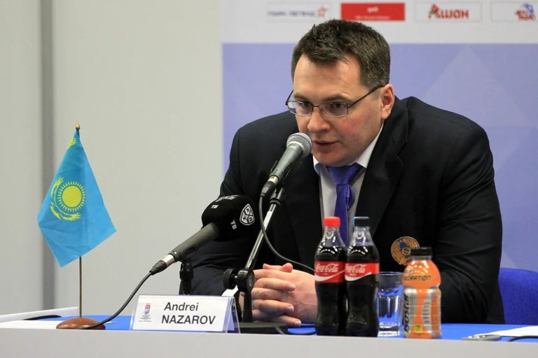 Назаров: КХЛ борется за болельщиков с футболом, а не с НХЛ