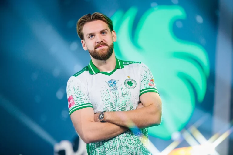 NiKo раскритиковал игру Team Falcons после победы над 3DMAX