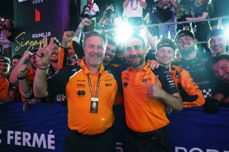 McLaren посвятил победу в чемпионате памяти Жиля де Феррана