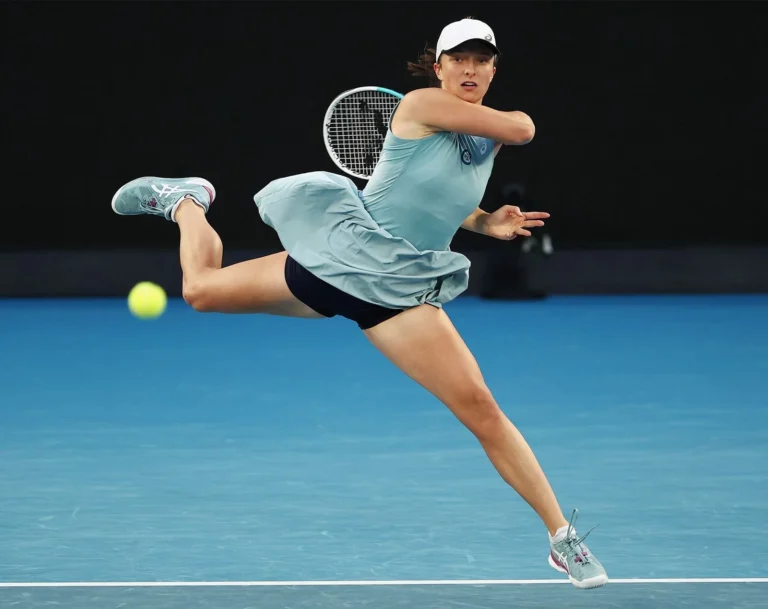 Ига Швентек стала второй в истории по призовым за карьеру в WTA