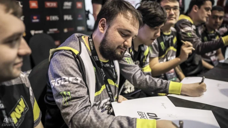 Бывшие игроки Virtus.pro обсуждают возможный поединок по правилам ММА