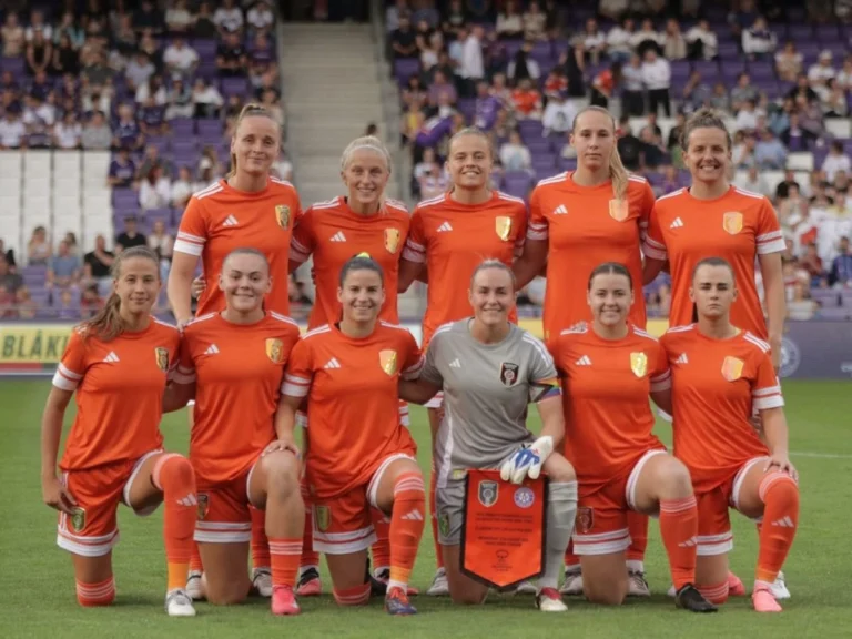 Драматичная победа Glasgow City в добавленное время вывела команду в 1/8 финала