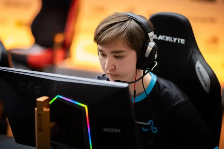 Снайпер Virtus.pro прокомментировал вылет команды с CS2 Asia Championships