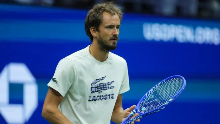 Медведев рассказал о возможности вернуться на первую строчку рейтинга ATP