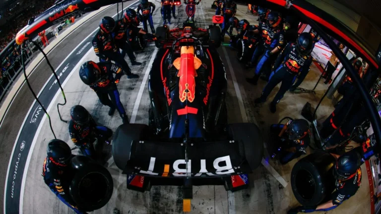 Red Bull оштрафовали на €50 000 за нарушение безопасности на Гран-при США