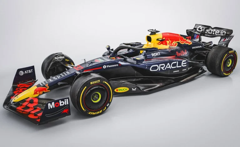 Red Bull болидтің биіктігін реттеуде табысқа жетті