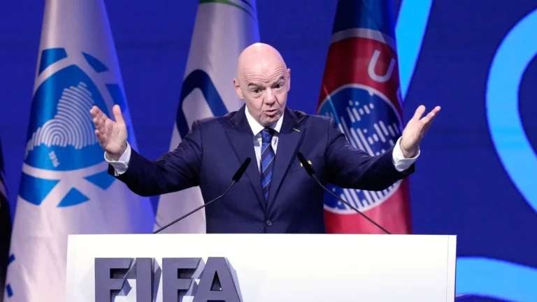 Инфантино рассматривает возможность проведения чемпионата мира в Боливии