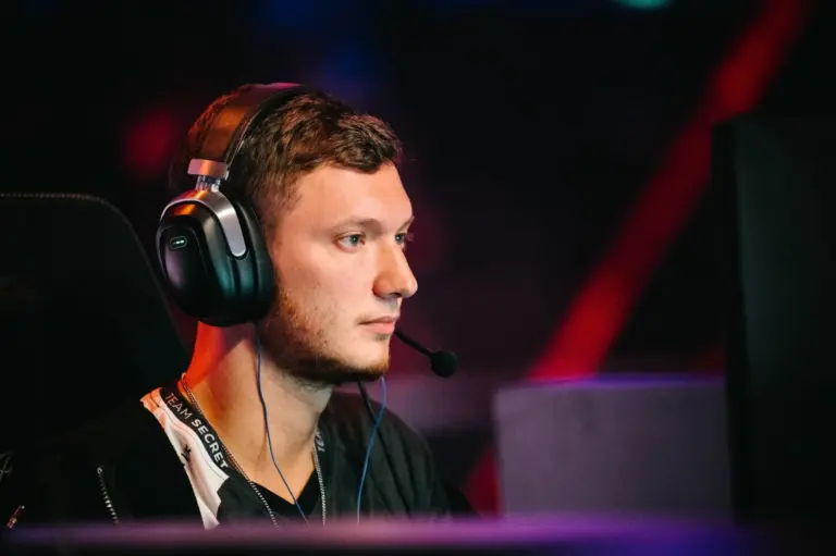 Resolut1on прокомментировал шум вокруг своего AI-коуча по Dota 2