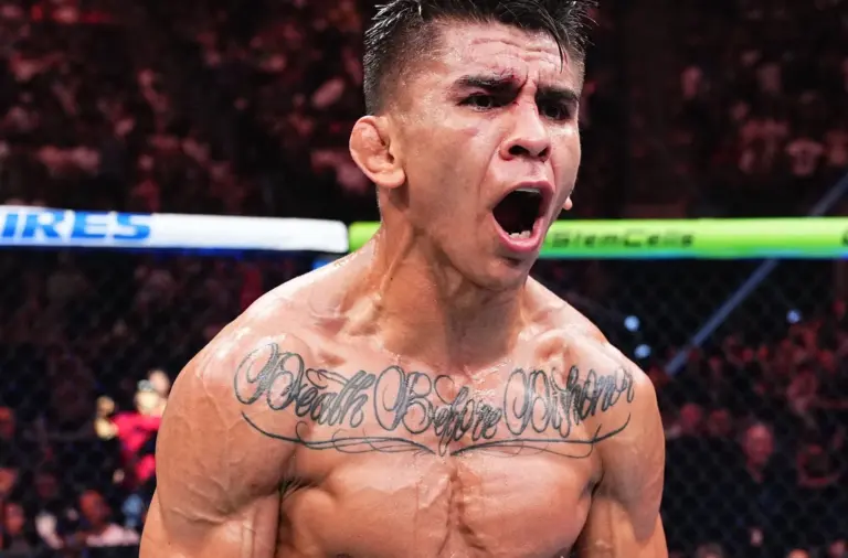 Баутиста UFC 321-де Омар Нурмагомедовты жеңу мүмкіндігі туралы айтты