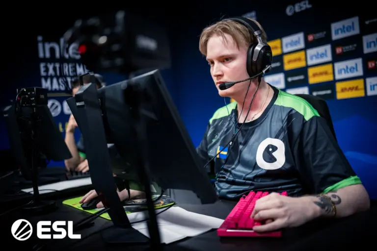 Шведский киберспортсмен nawwk стал игроком Metizport