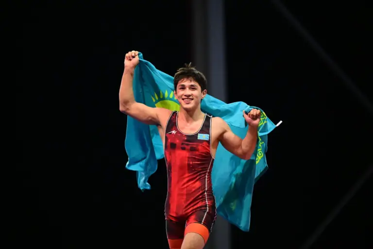 Бекасыл Асамбек выиграл «золото» юношеских Азиатских игр по вольной борьбе