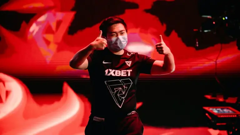 Стример Nix оценил игру Pure на Kez в матче против Team Yandex