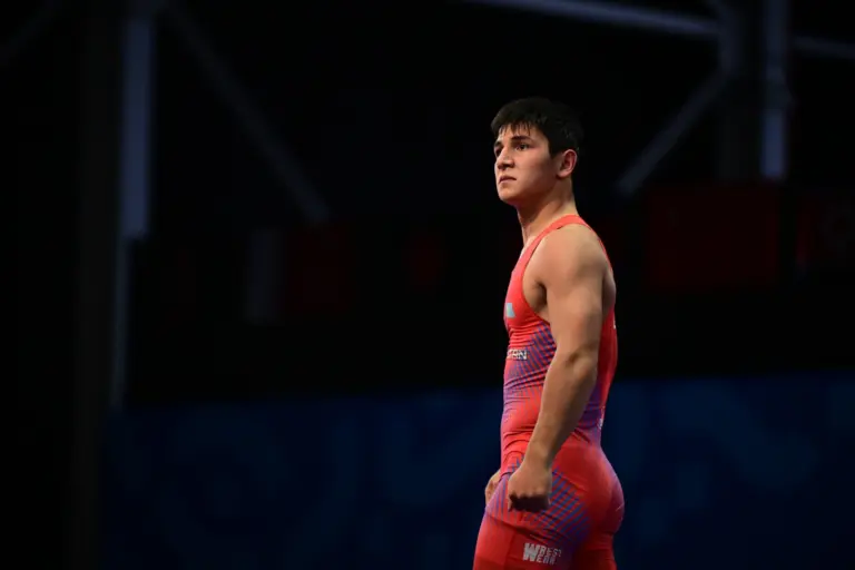 Нуртай Наров выиграл бронзу юношеских Азиатских игр по вольной борьбе