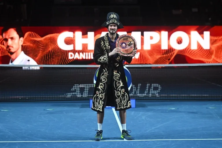 «До последнего мяча»: Медведев – о финале и победе на ATP 250 Almaty Open