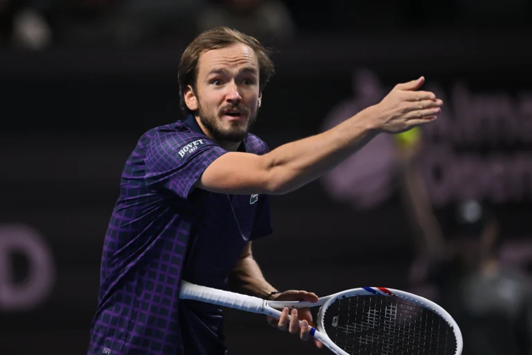 Медведев вышел в полуфинал АТР 250 Almaty Open