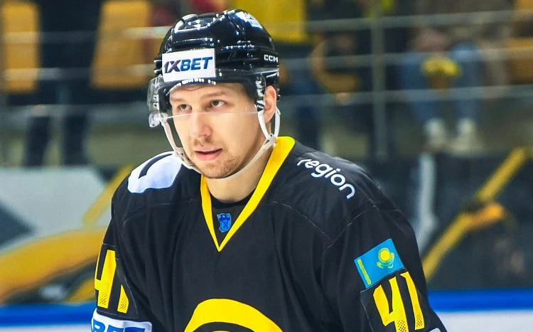 «Бейбарыс» усилил оборону: клуб подписал защитника Дмитрия Стулова