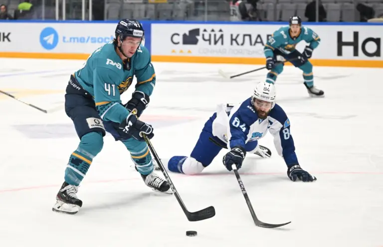 Кирилл Савицкий выбыл из состава «Барыса» из-за травмы